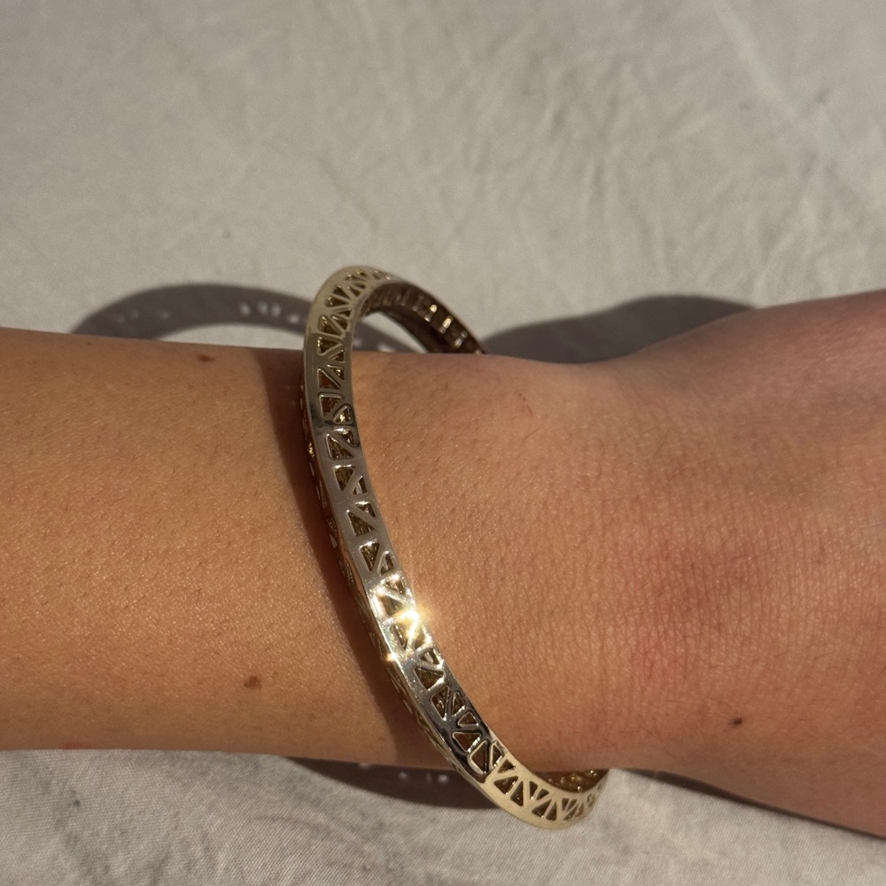 Gold Bangle With Triangle Designs
